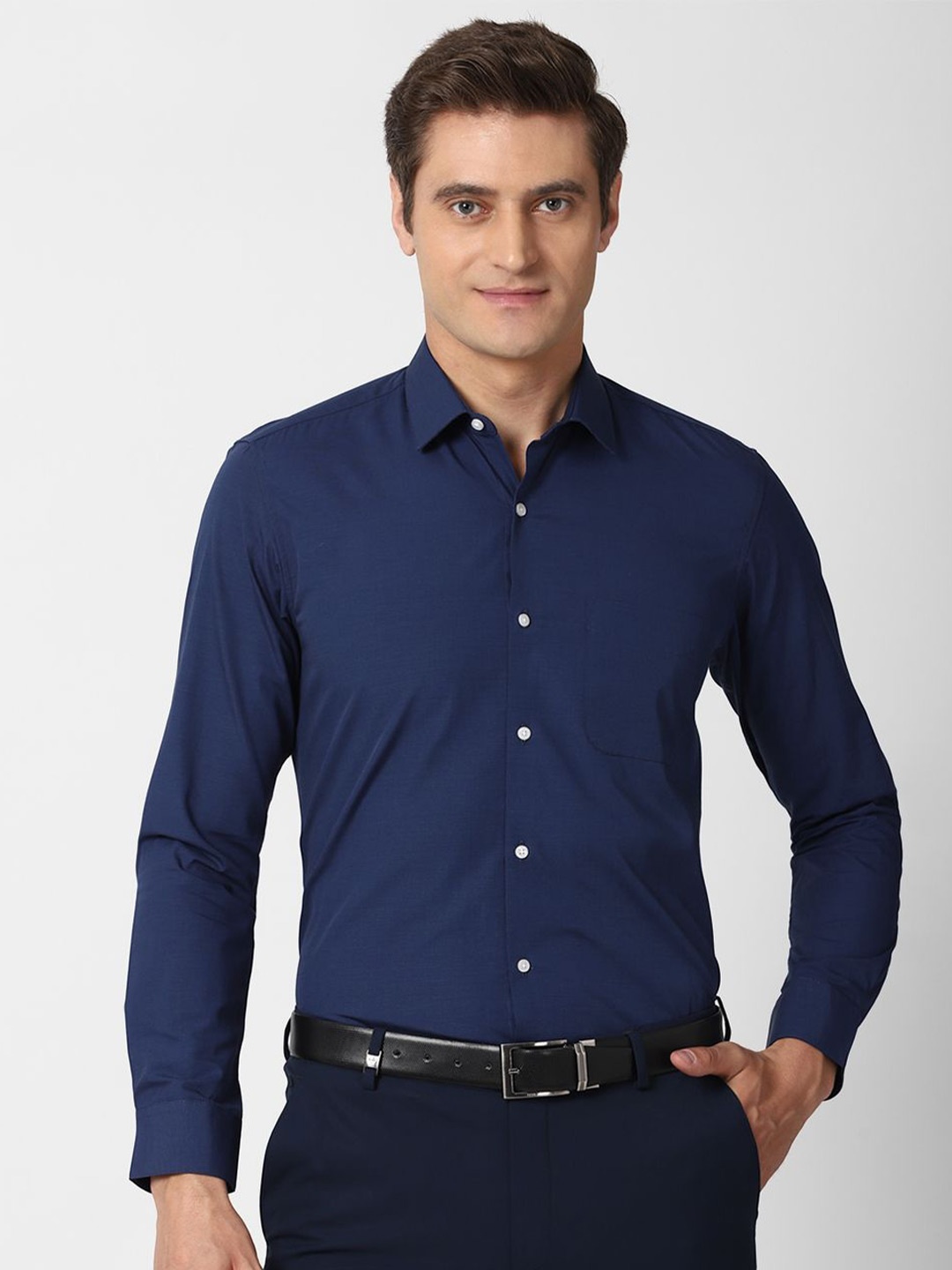 

Peter England Men Spread Collar Solid Cotton Casual Shirt, Navy blue