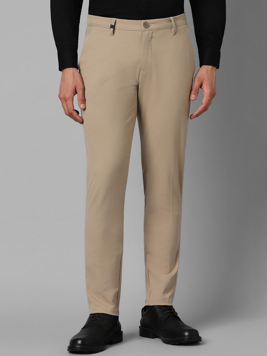 

Louis Philippe Sport Men Slim Fit Solid Flat Front Formal Trousers, Khaki