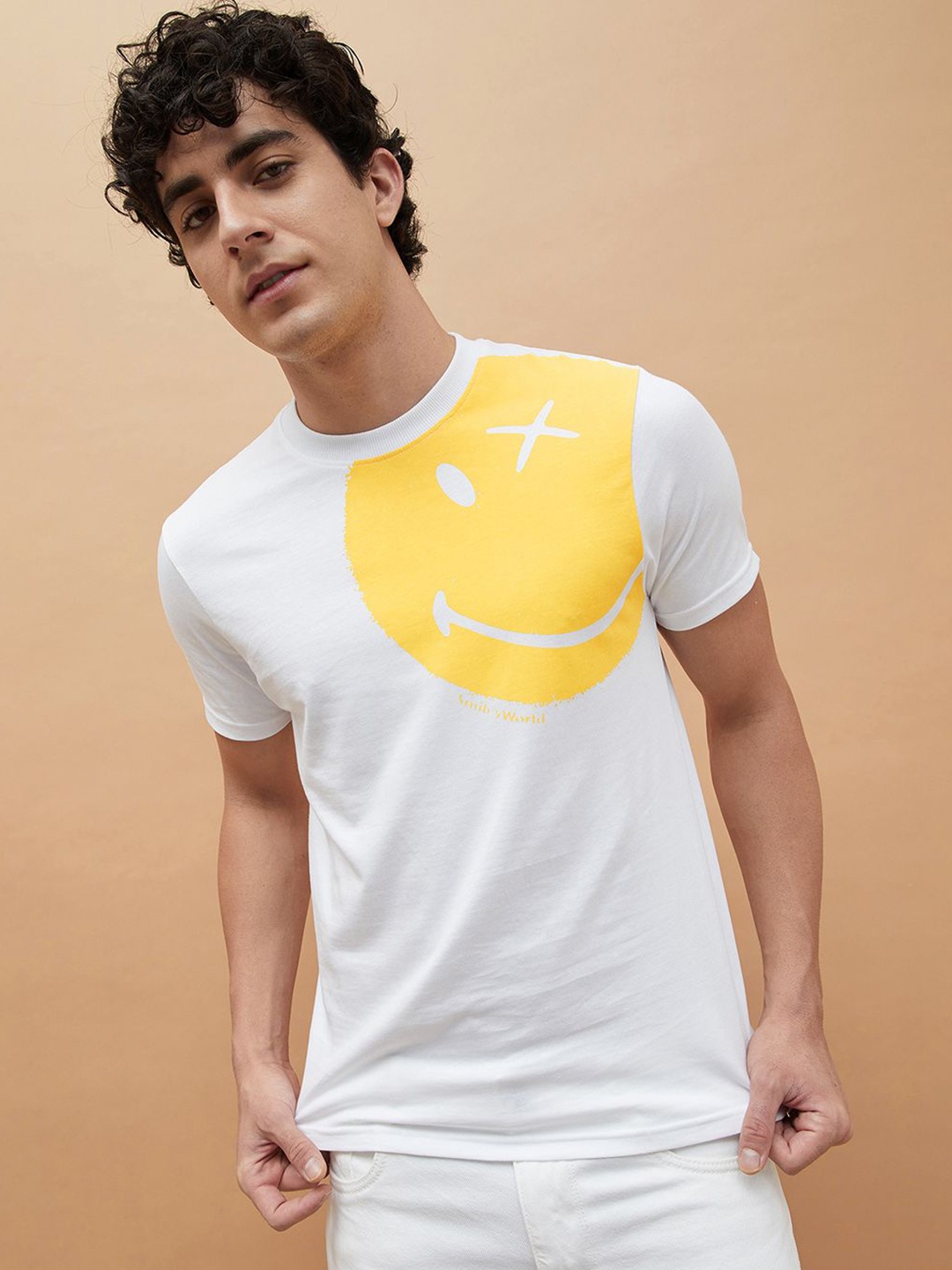 

SmileyWorld Men Printed Pockets T-shirt, White