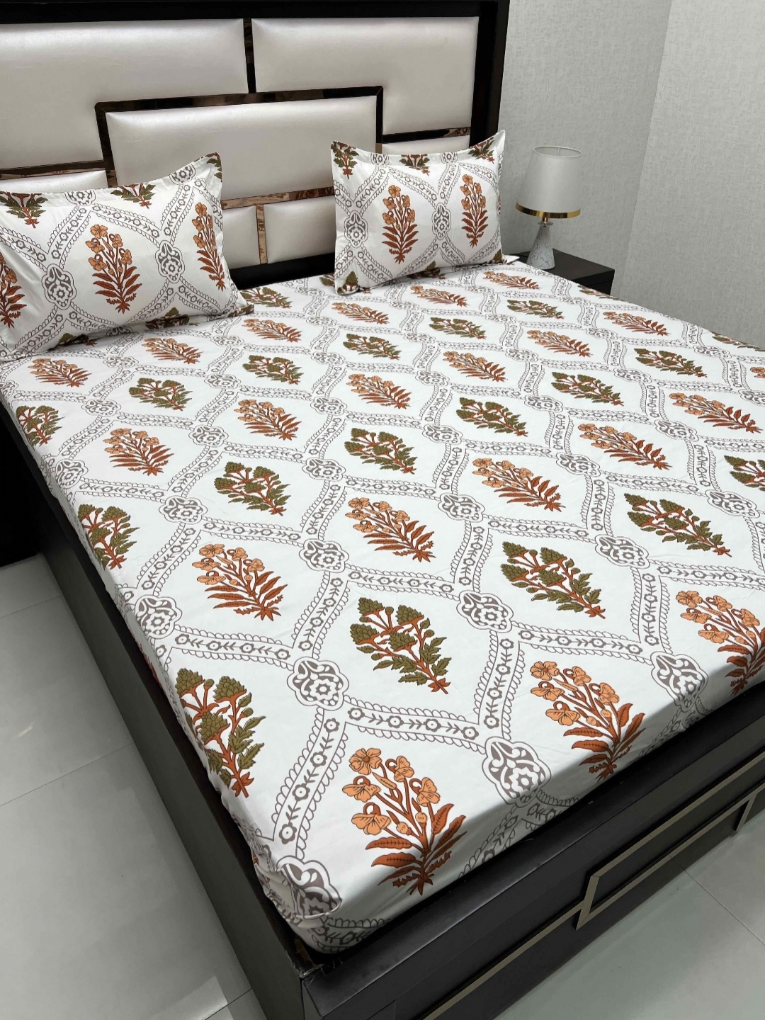 

Pure Decor Queen Size Double Bedsheet With 2 Pillow Covers 2.28m X 2.54m, Brown