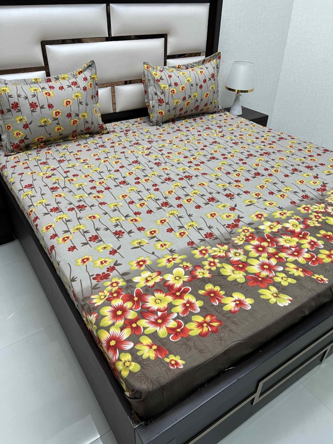 

Pure Decor Queen Size Double Bedsheet With 2 Pillow Covers 2.28m X 2.54m, Grey