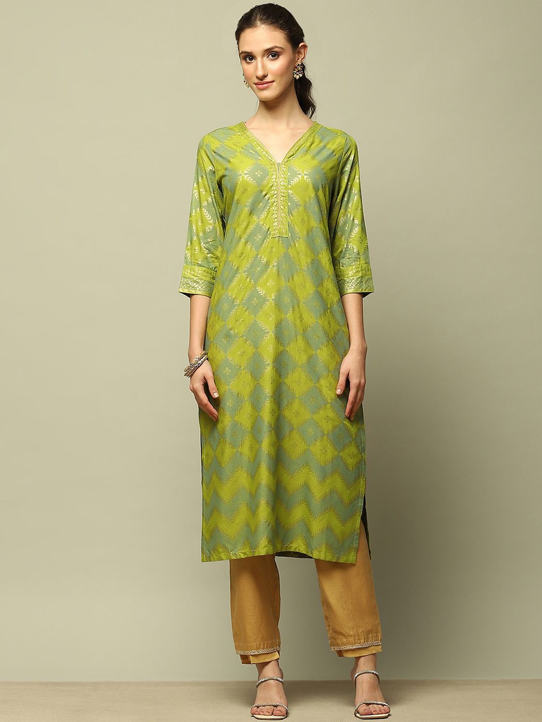 

Rangriti Ethnic Motifs Printed Straight Kurta, Green