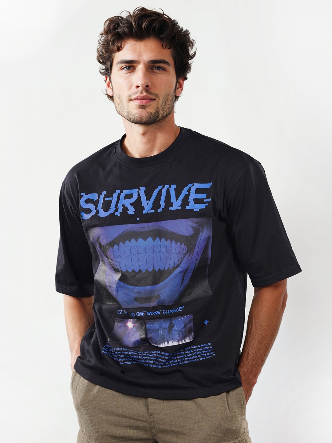 

Celio Men Graphic Glow in the Dark Solo Levelling Printed Oversized Cotton T-shirt, Black