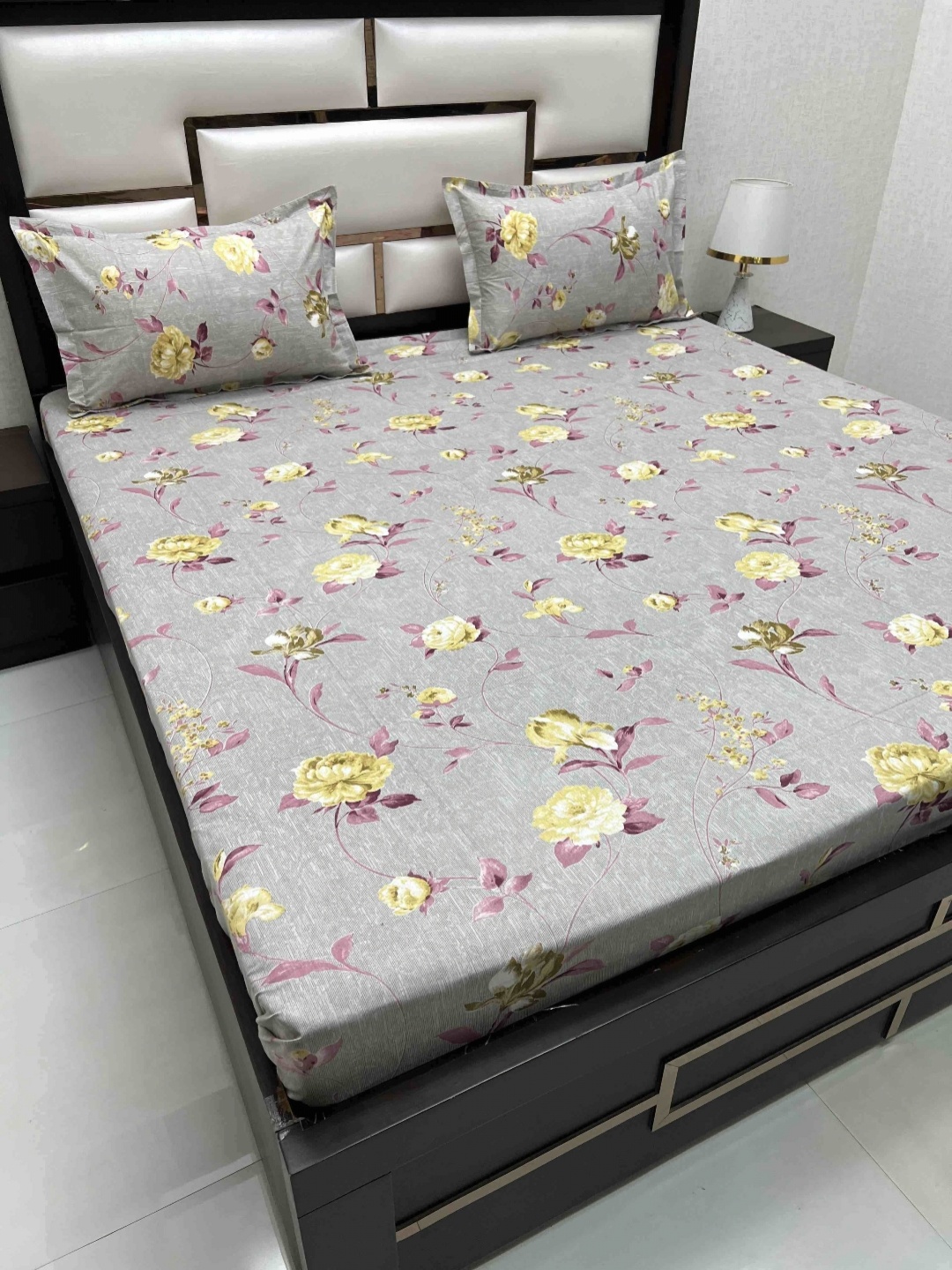 

Pure Decor Velar Grey Floral Printed Pure Cotton 300 TC King Bedsheet Set 3.04 x 2.73 m