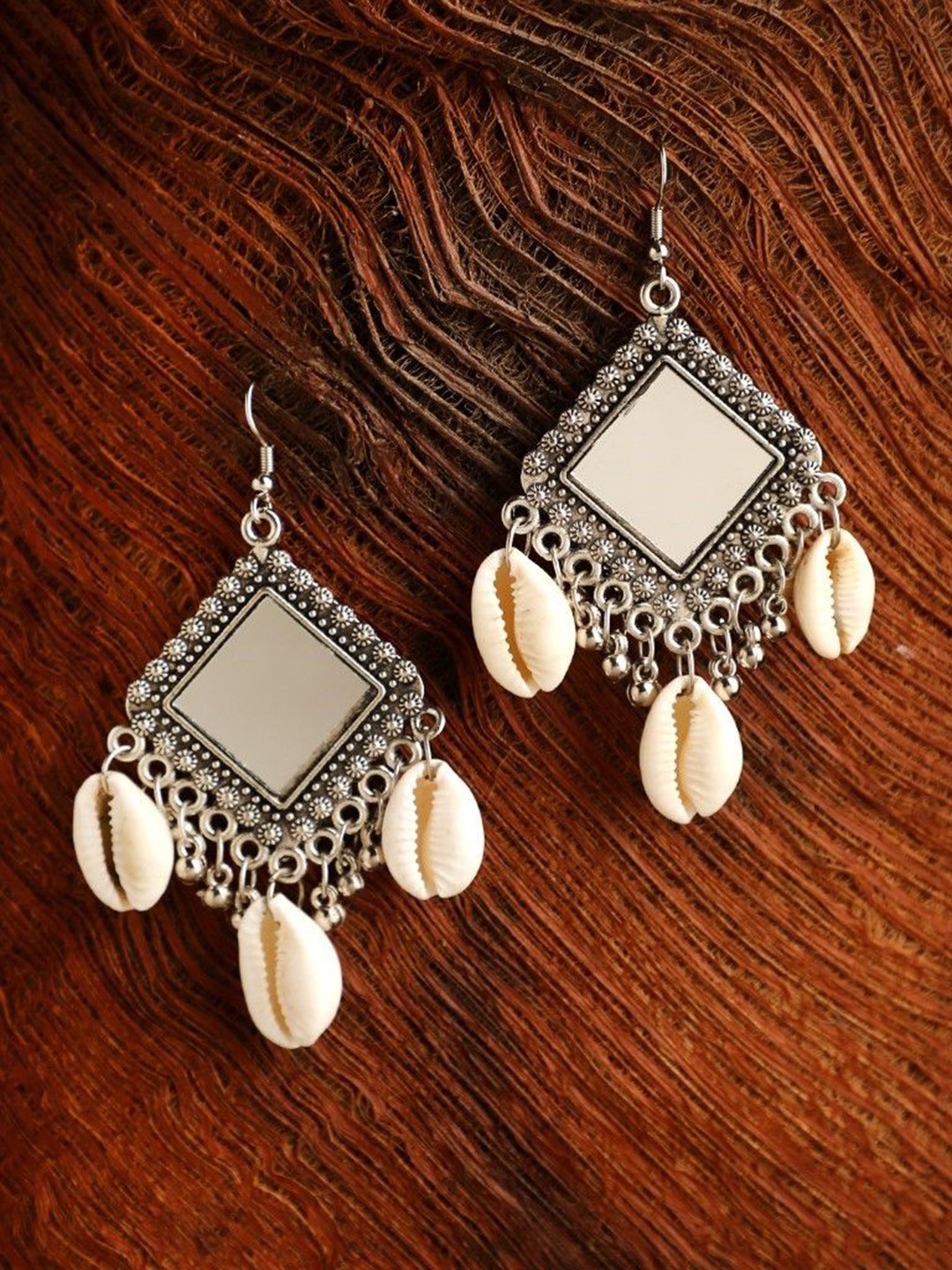 

CARDINAL Contemporary Drop Earrings, Silver