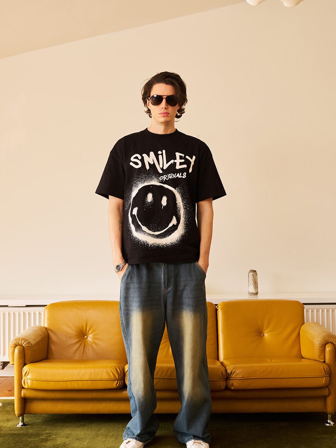 

Bonkers Corner Men Printed Raw Edge T-shirt, Black