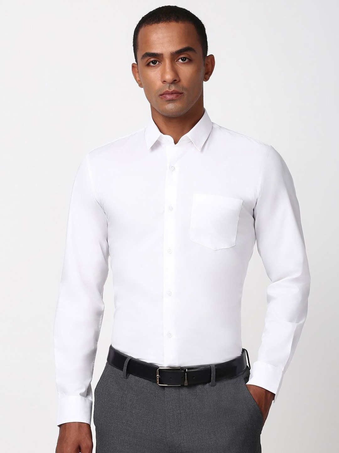 

Peter England Men Spread Collar Solid Cotton Slim Fit Casual Shirt, White