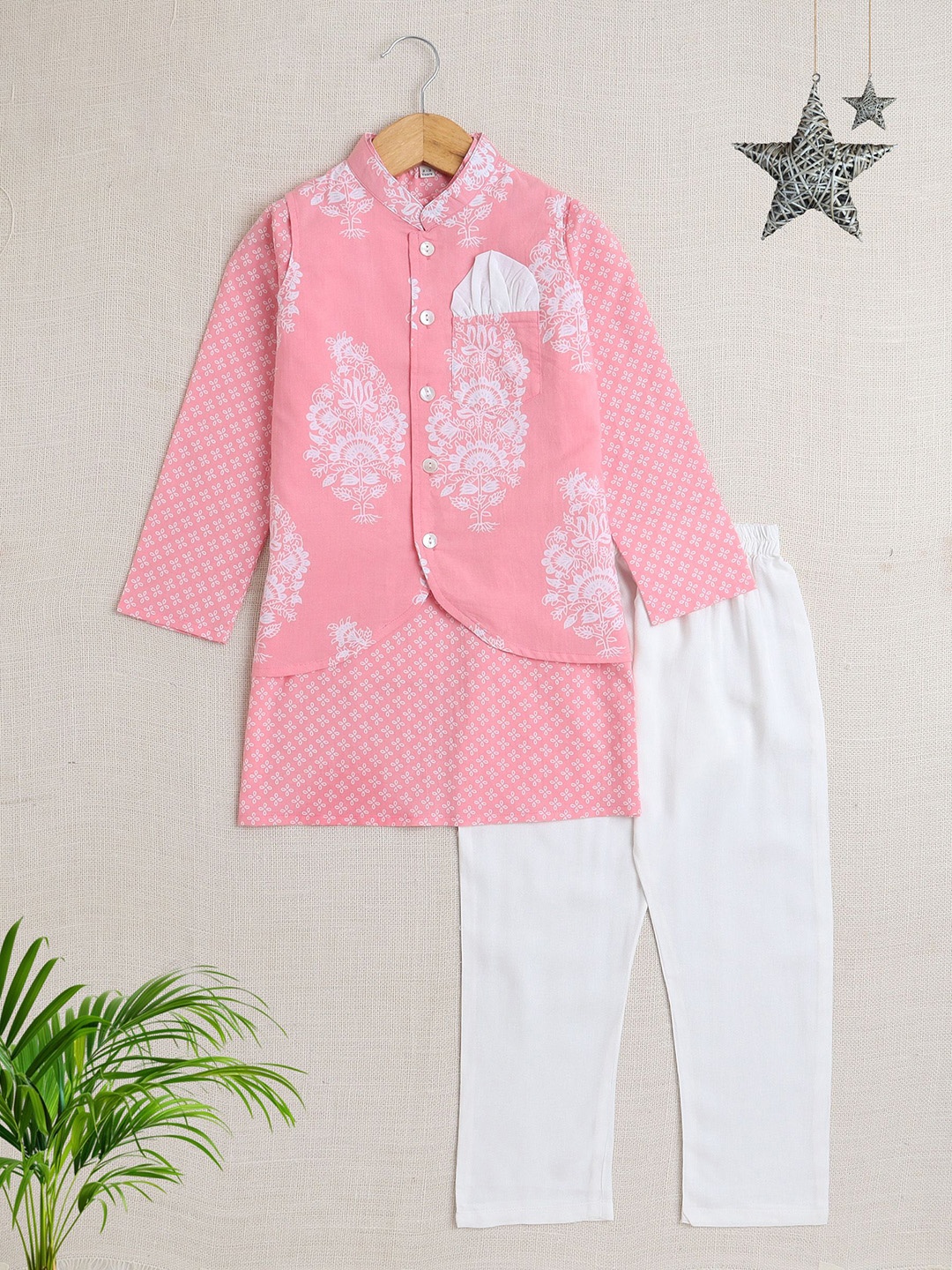 

The Magic Wand Boys Printed Regular Pure Cotton Kurta with Pyjamas, Pink