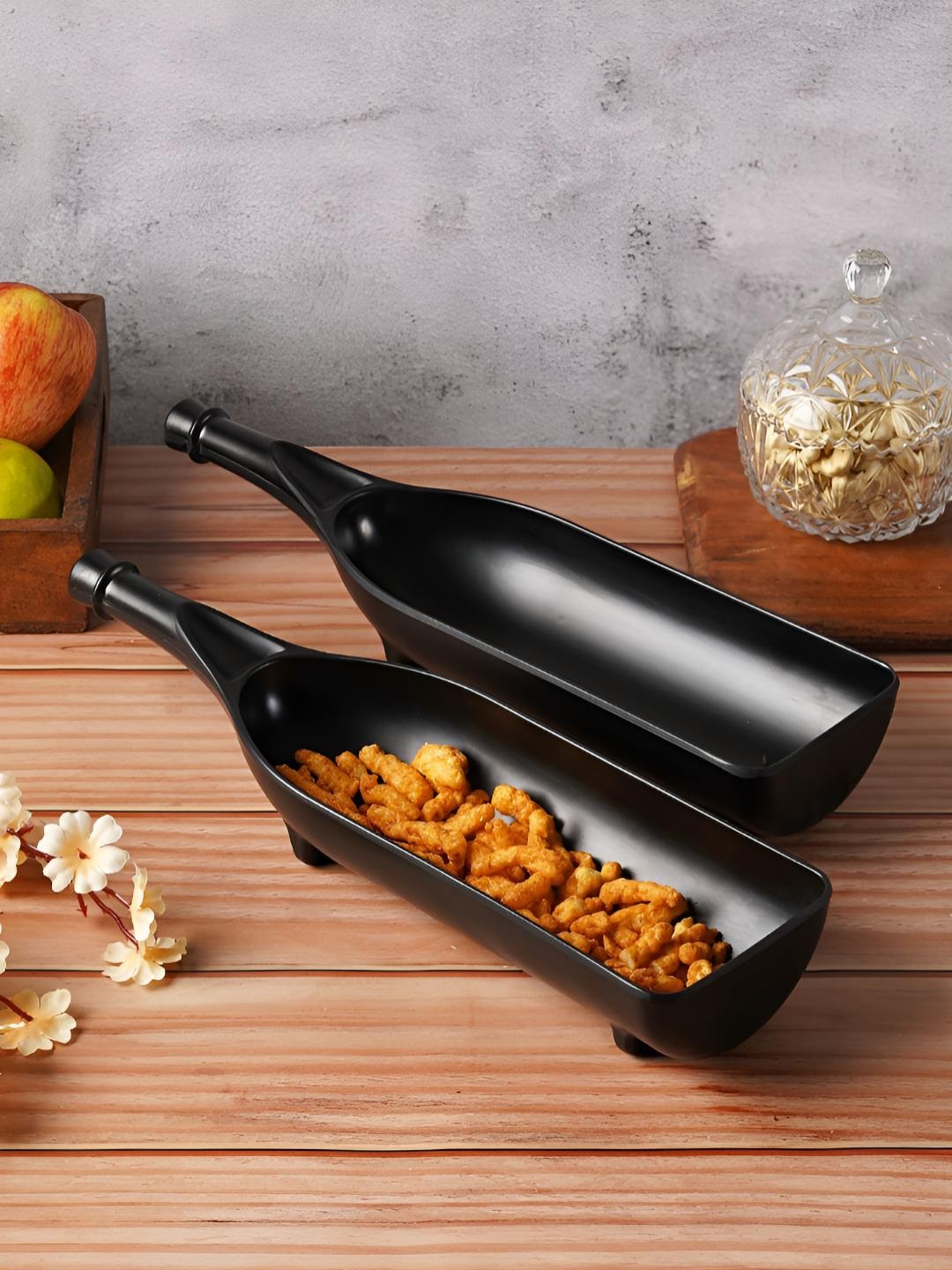 

Aura Black 2 Pieces Bottle Shaped Food Platters