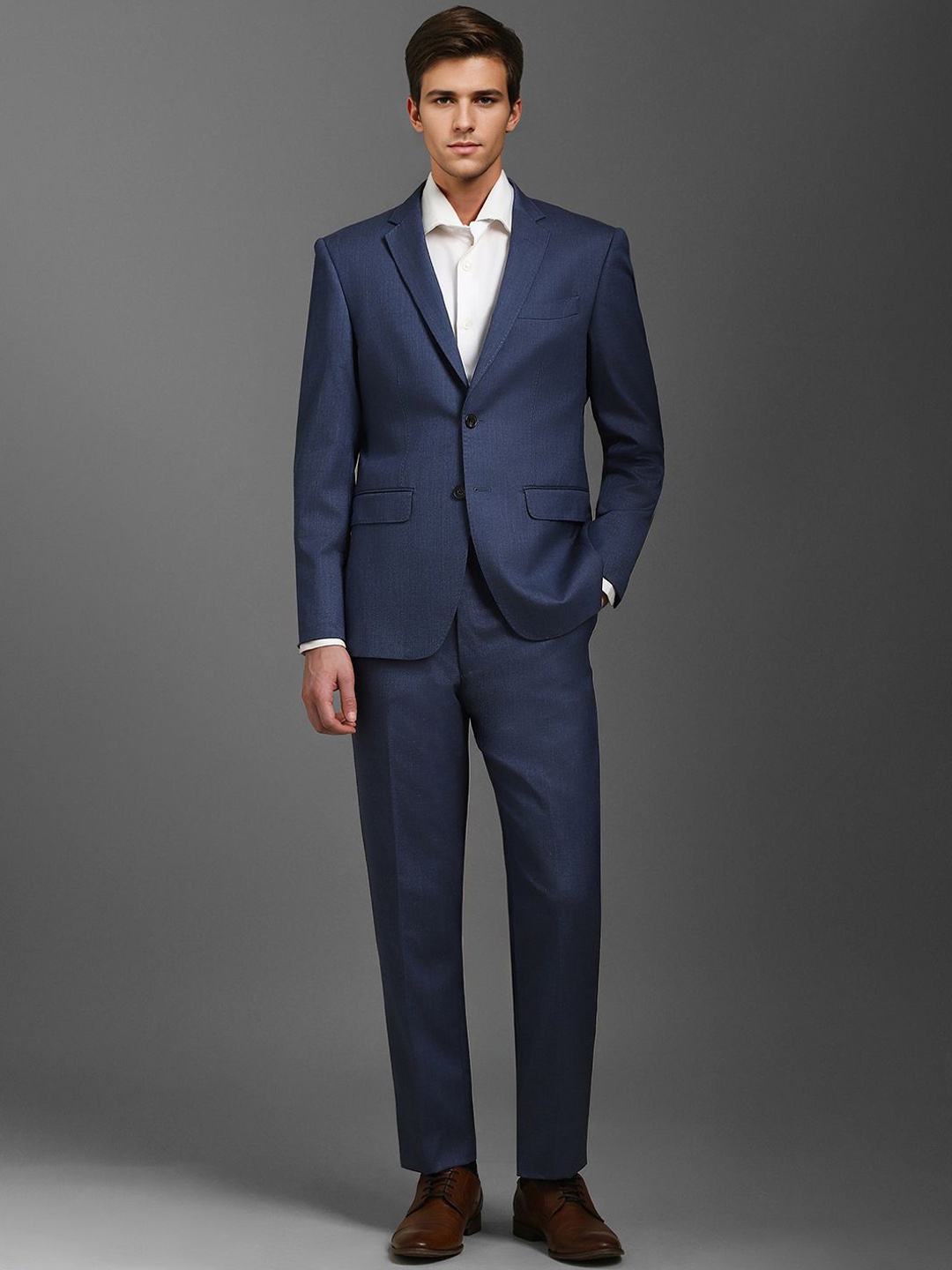 

Luxure by Louis Philippe Men Textured Slim-Fit Single-Breasted Two-Piece Formal Suit, Navy blue