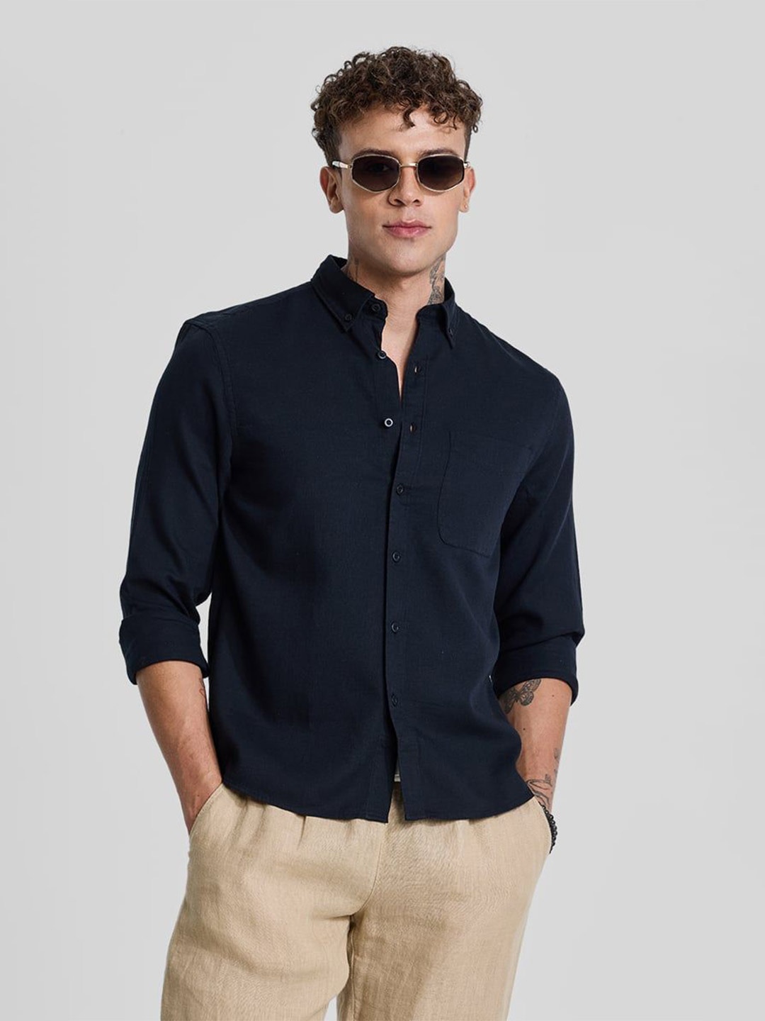 

Snitch Men Smart Button-Down Collar Solid Cotton Casual Shirt, Navy blue