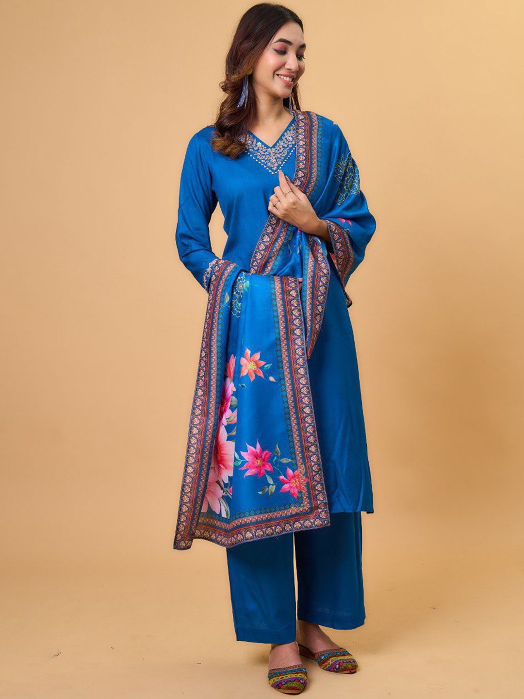 

JULEE Floral Embroidered Kurta With Trousers & Dupatta, Blue