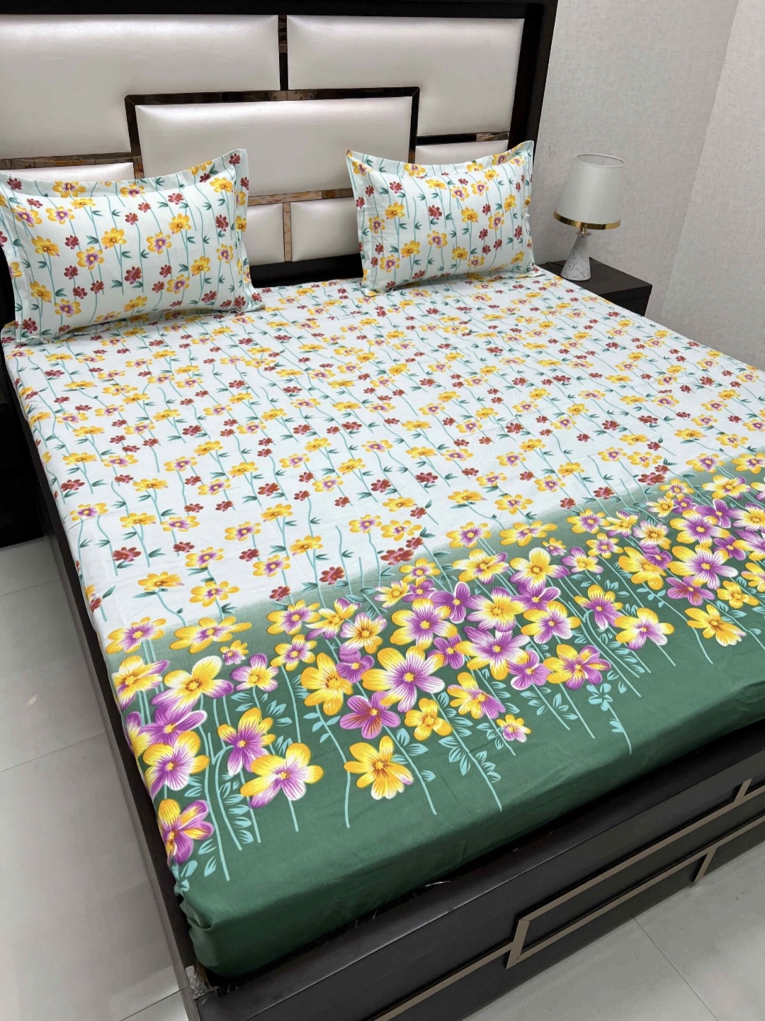 

Pure Decor Queen Size Double Bedsheet With 2 Pillow Covers 2.28m X 2.54m, White