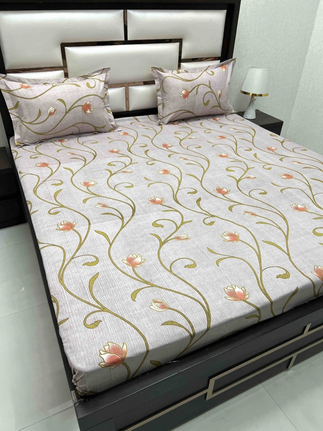 

Pure Decor Velar Purple Floral Printed Pure Cotton 220 TC King Bedsheet Set 3.05 x 2.74 m