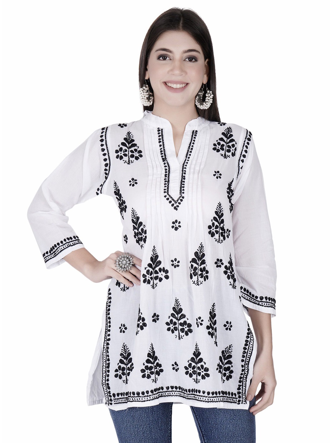 

NAZAQAT ETHNIC INDIA Women Ethnic Motifs Embroidered Chikankari Kurti, White