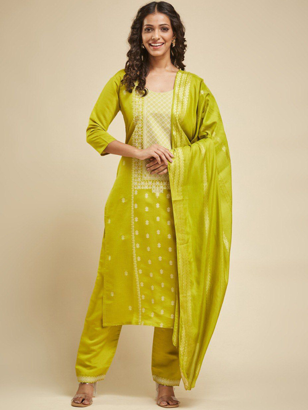 

Aika Floral Printed Round Neck Chanderi Silk Straight Kurta With Trousers & Dupatta, Olive