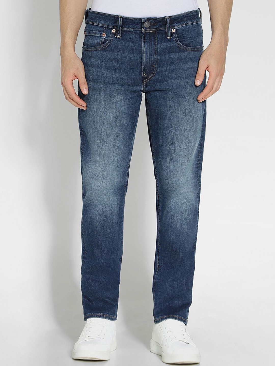 

AMERICAN EAGLE OUTFITTERS Men Mid-Rise Heavy Fade Jeans, Blue