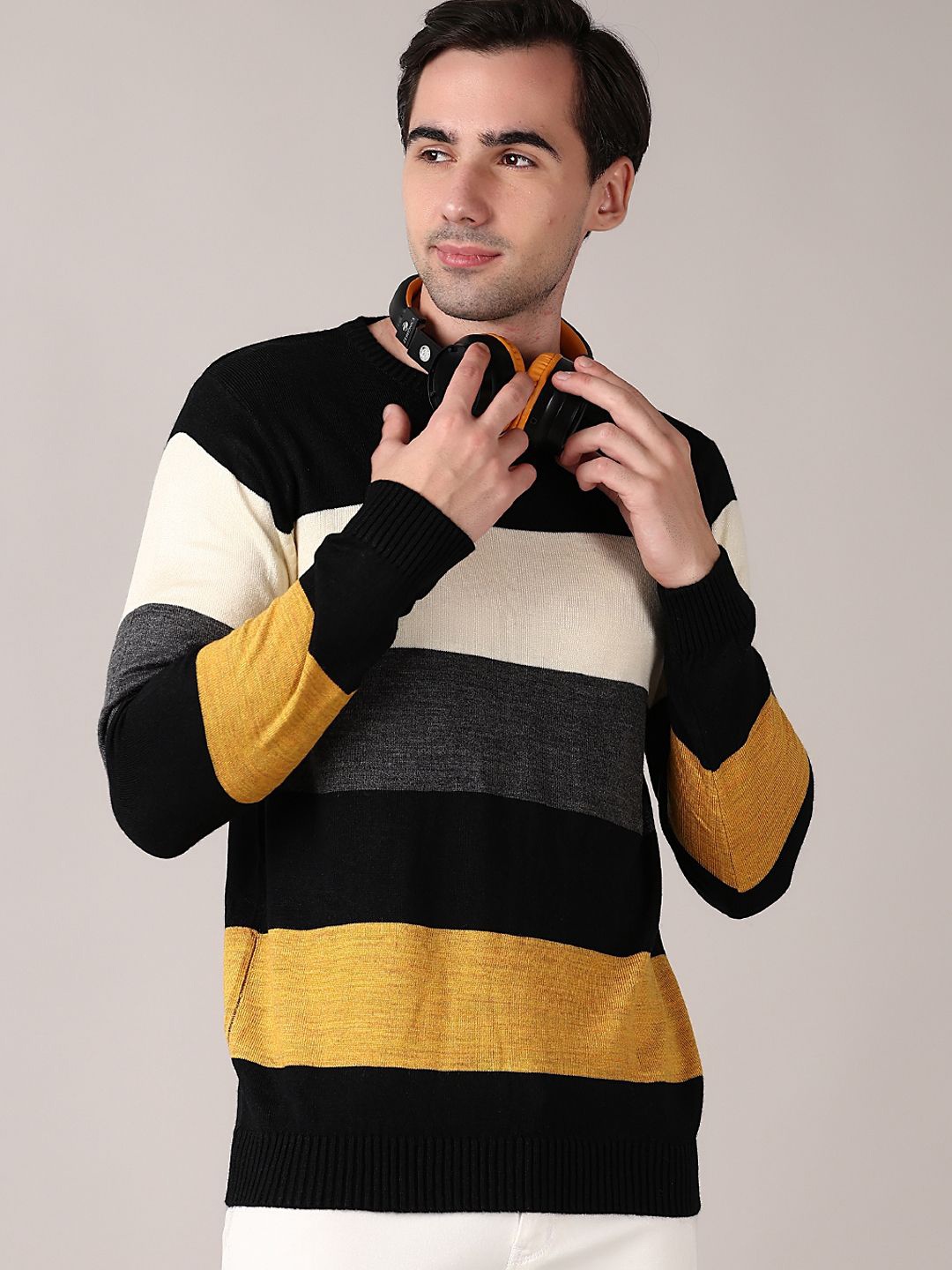 

V-Mart Men Striped Round Neck Long Sleeves Pullover, Black