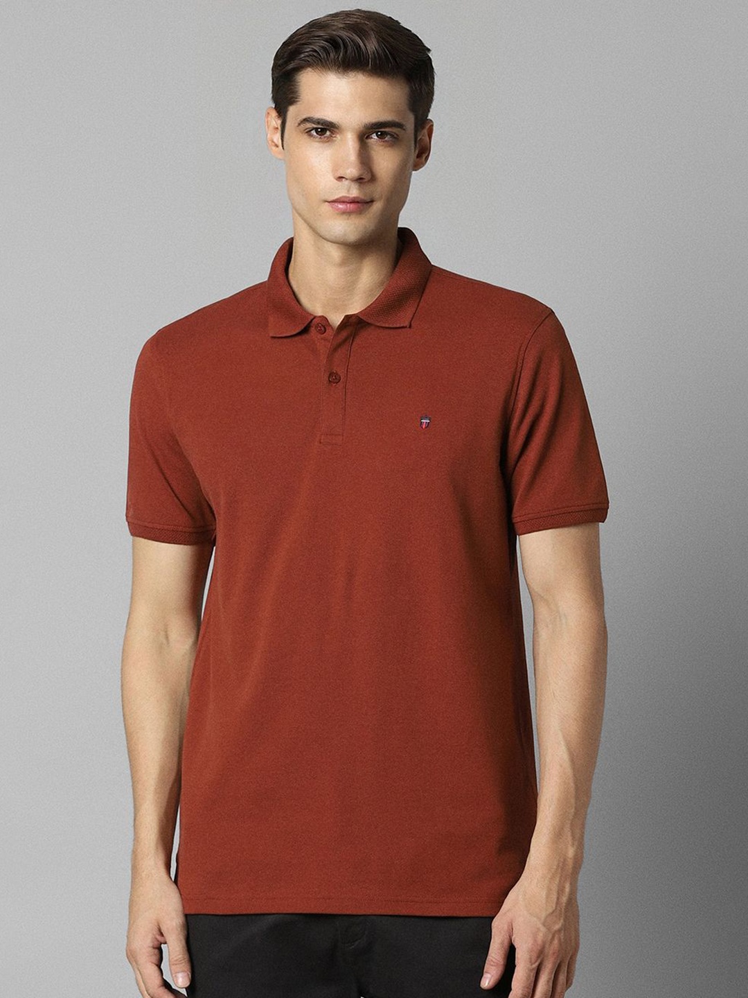 

Louis Philippe Sport Men Polo Collar Pockets Slim Fit T-shirt, Red