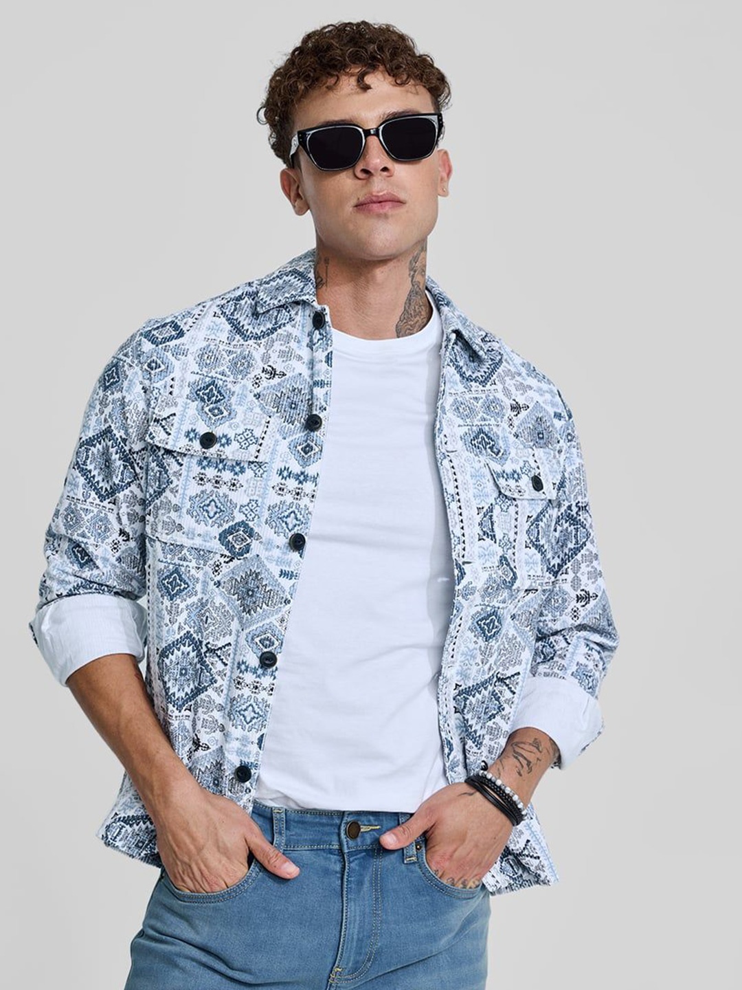 

Snitch Men Spread Collar Geometric Printed Cotton Casual Tailored Jacket, White