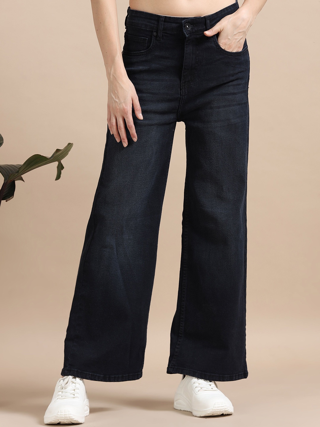 

Mast & Harbour Women Comfort Wide Leg High-Rise Light Fade Stretchable Jeans, Blue