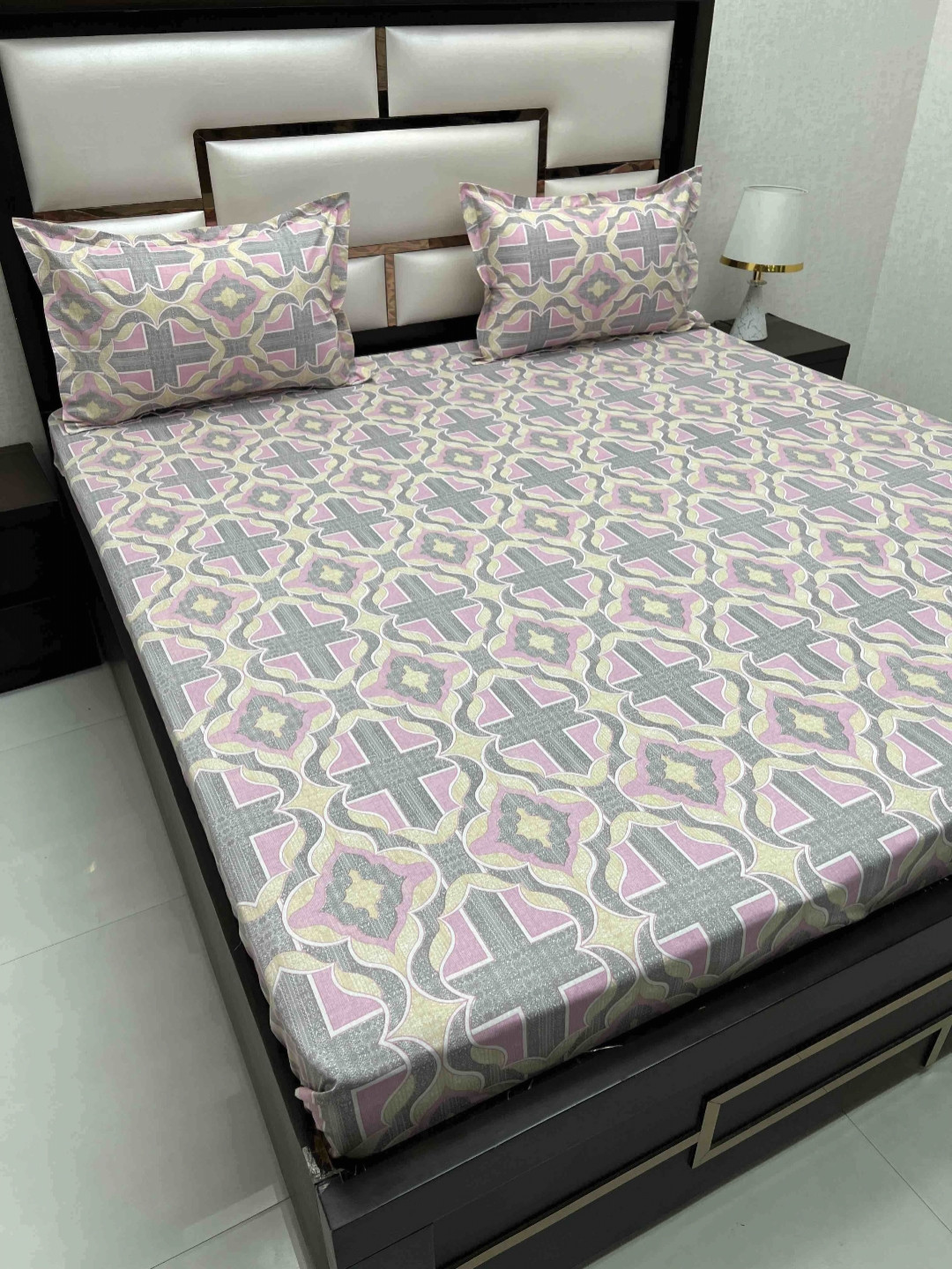 

Pure Decor Velar Pink Ethnic Printed Pure Cotton 300 TC King Bedsheet Set 3.03 x 2.74 m