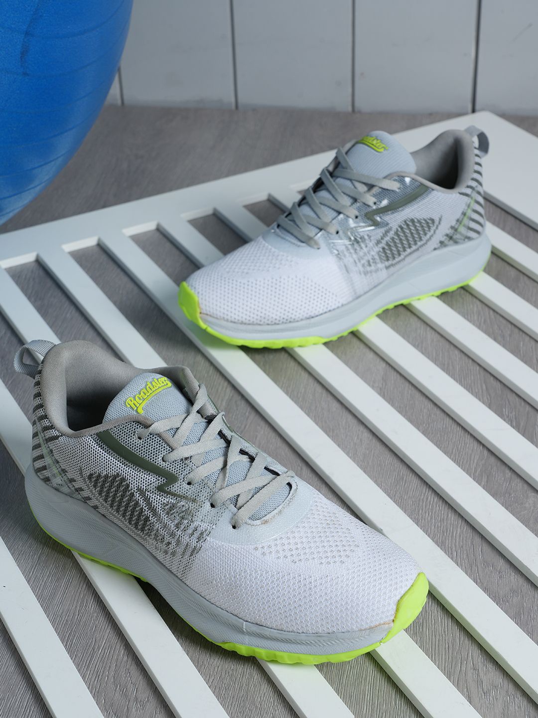 

The Roadster Lifestyle Co Men Running Sport Shoes, White