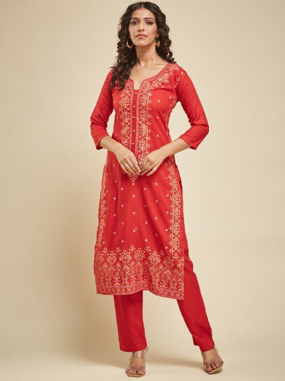 

LADY SHOPI Ethnic Motifs Printed Chanderi Silk Straight Kurta With Trouser, Red
