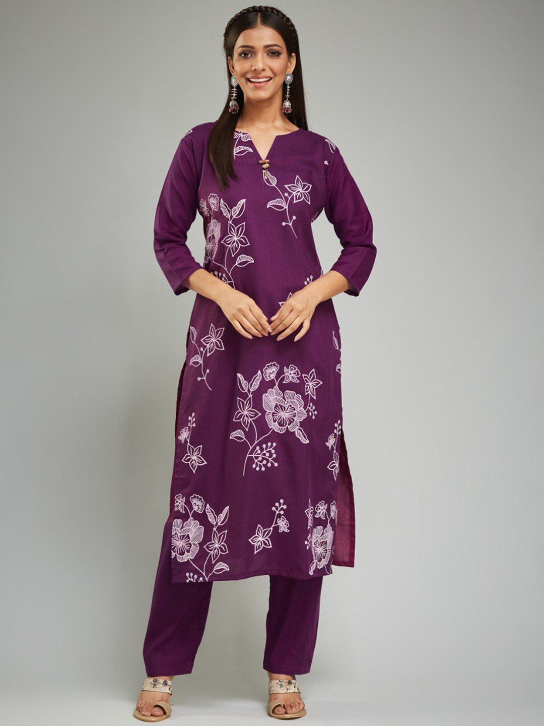 

JULEE Floral Printed Straight Kurta With Trousers, Purple