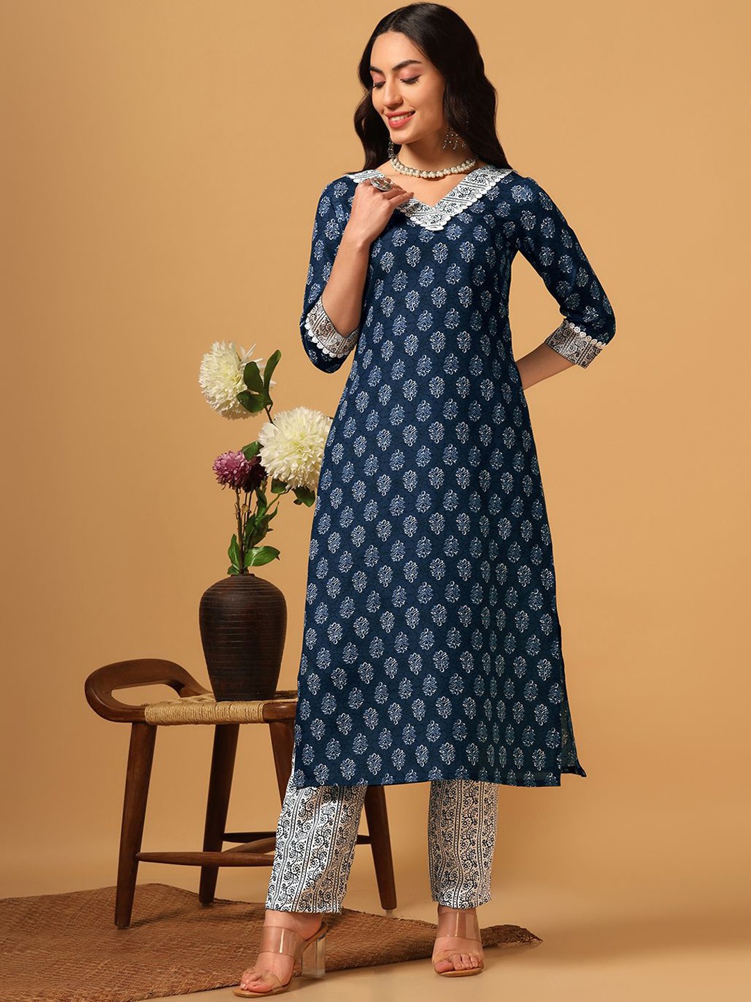 

FASHION DREAM Floral Printed V-Neck Three-Quarter Sleeves Regular Kurta With Trouser, Navy blue
