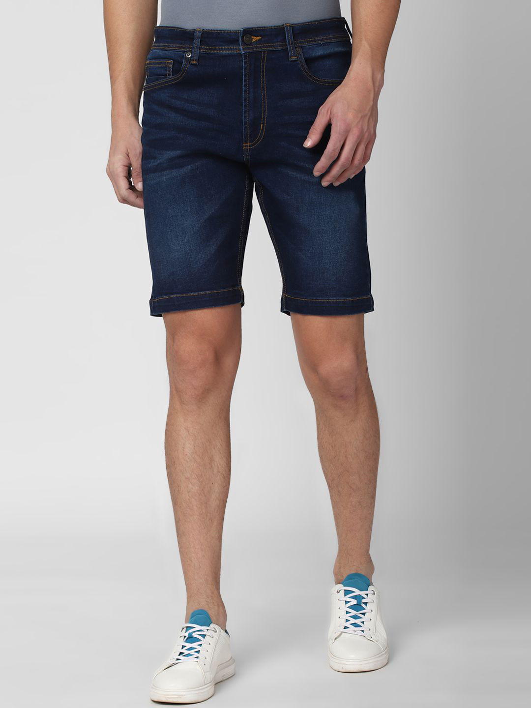 

Peter England Casuals Men Regular Fit Casual Shorts, Navy blue