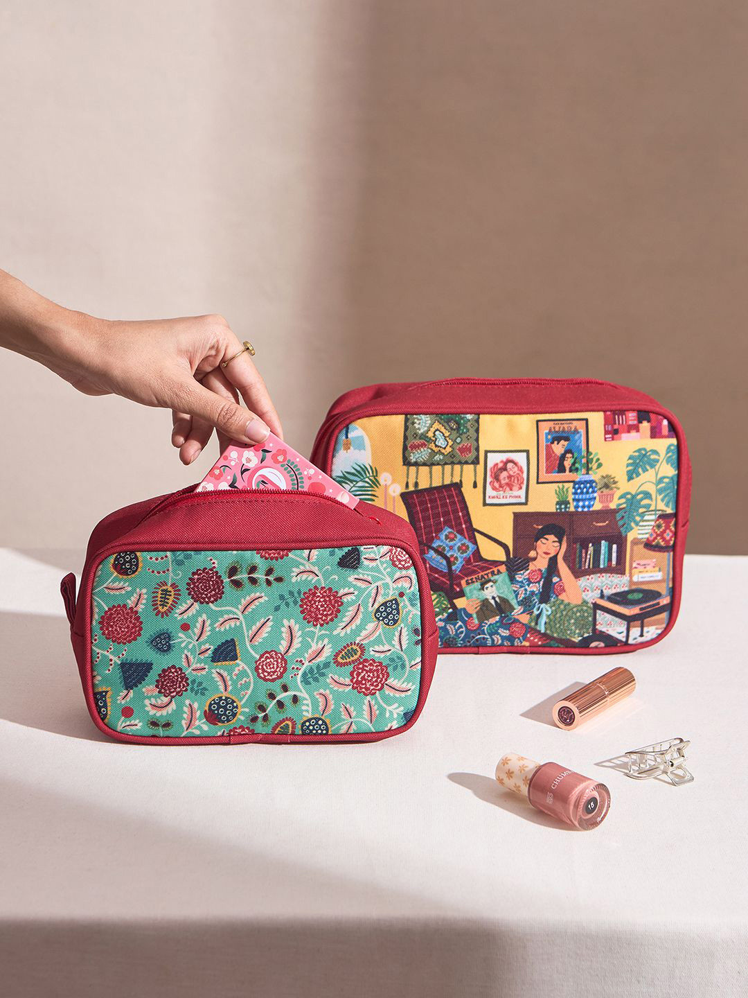 

Chumbak Set of 2 Other Prints Vanity Bag Travel Accessory, Red