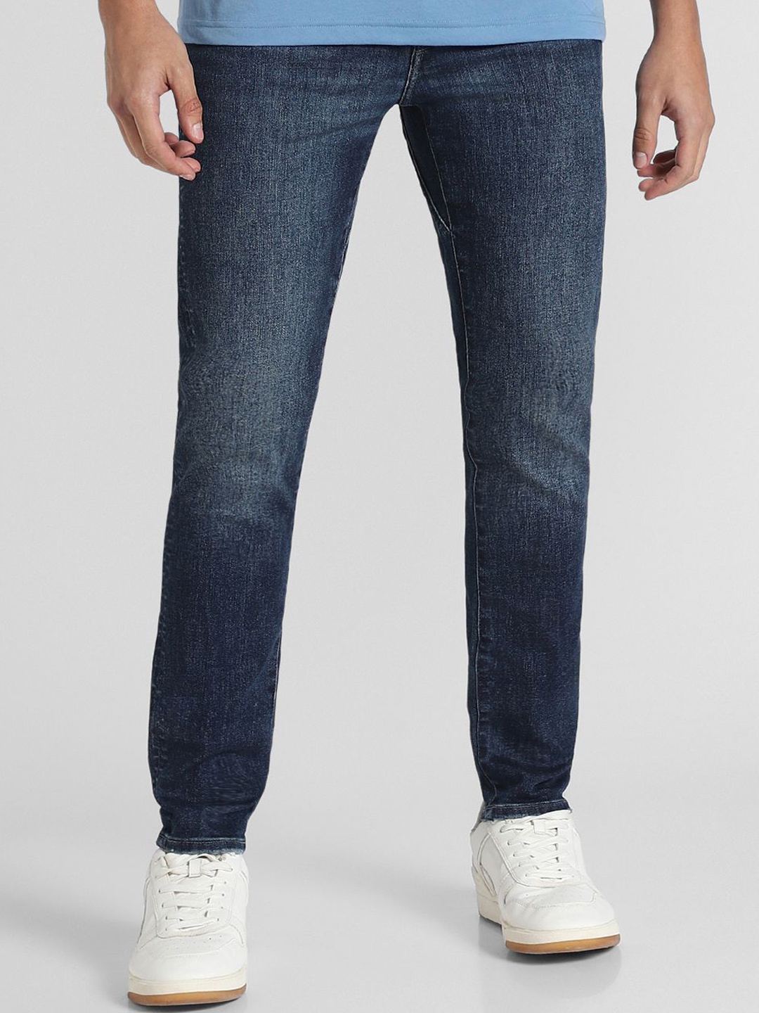 

AMERICAN EAGLE OUTFITTERS Men Skinny Fit Mid-Rise Jeans, Blue