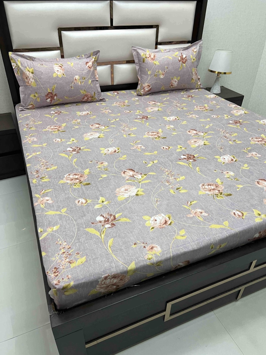 

Pure Decor Velar Purple Ethnic Printed Pure Cotton 240 TC King Bedsheet Set 3.05 x 2.73 m