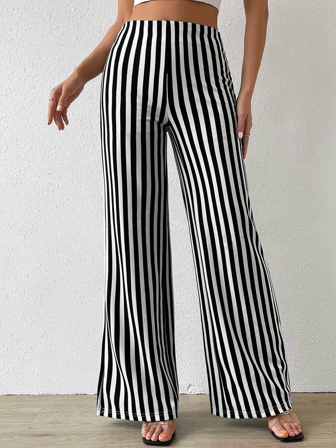 

Stylecast X Slyck Striped Pattern Wide Leg Mid-Rise Trouser, Black