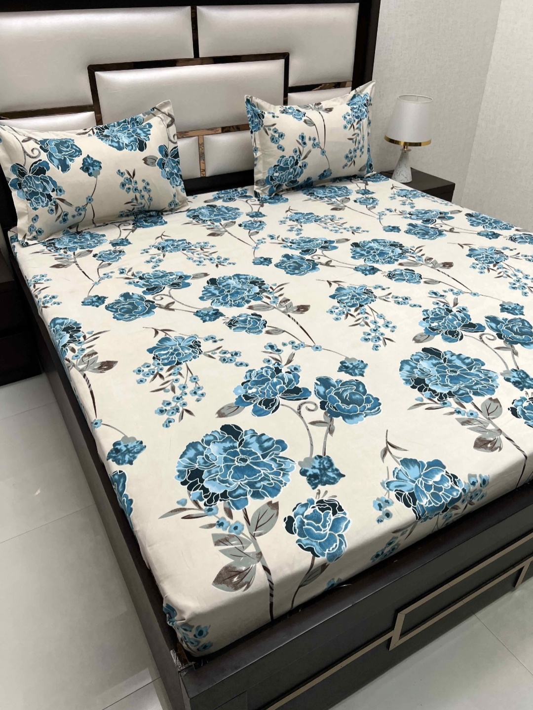 

Pure Decor Queen Size Double Bedsheet With 2 Pillow Covers 2.28m X 2.54m, Blue