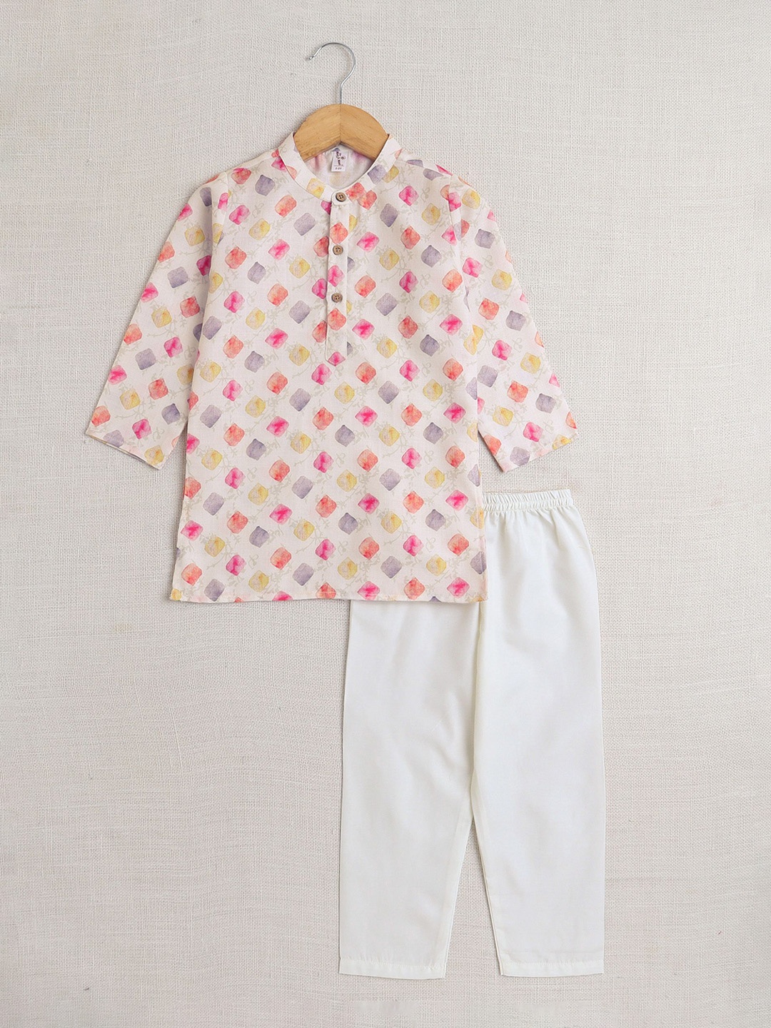 

The Magic Wand Boys Geometric Printed Straight Kurta with Pyjamas, Pink