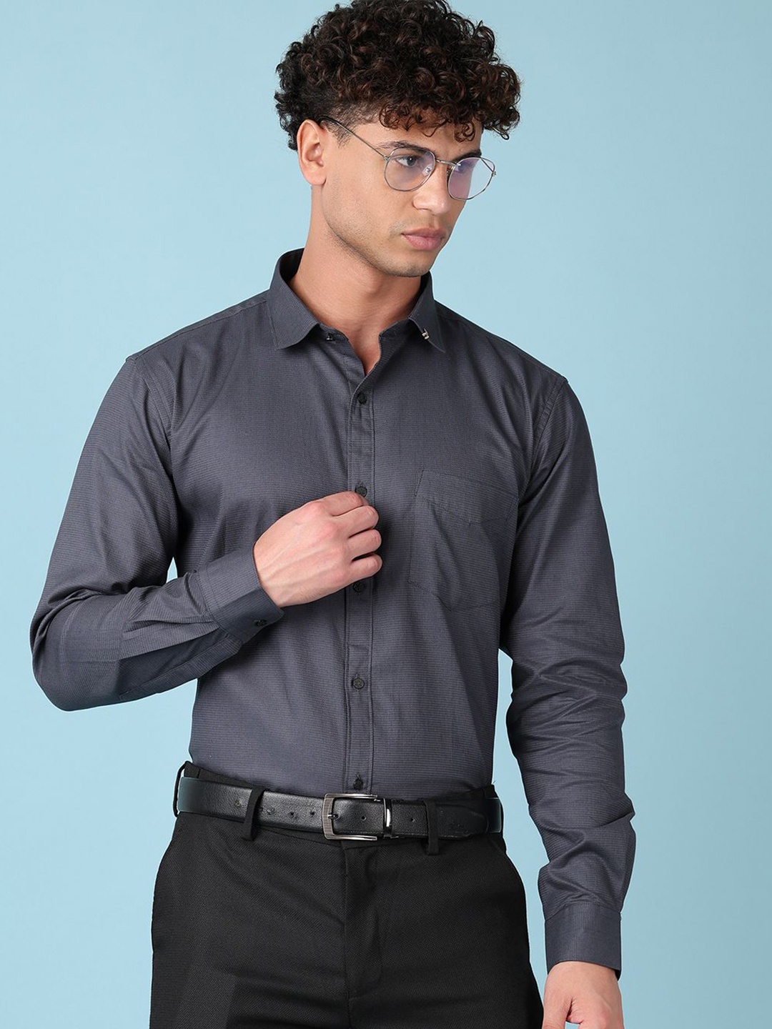 

V-Mart Men Spread Collar Solid Cotton Formal Shirt, Grey