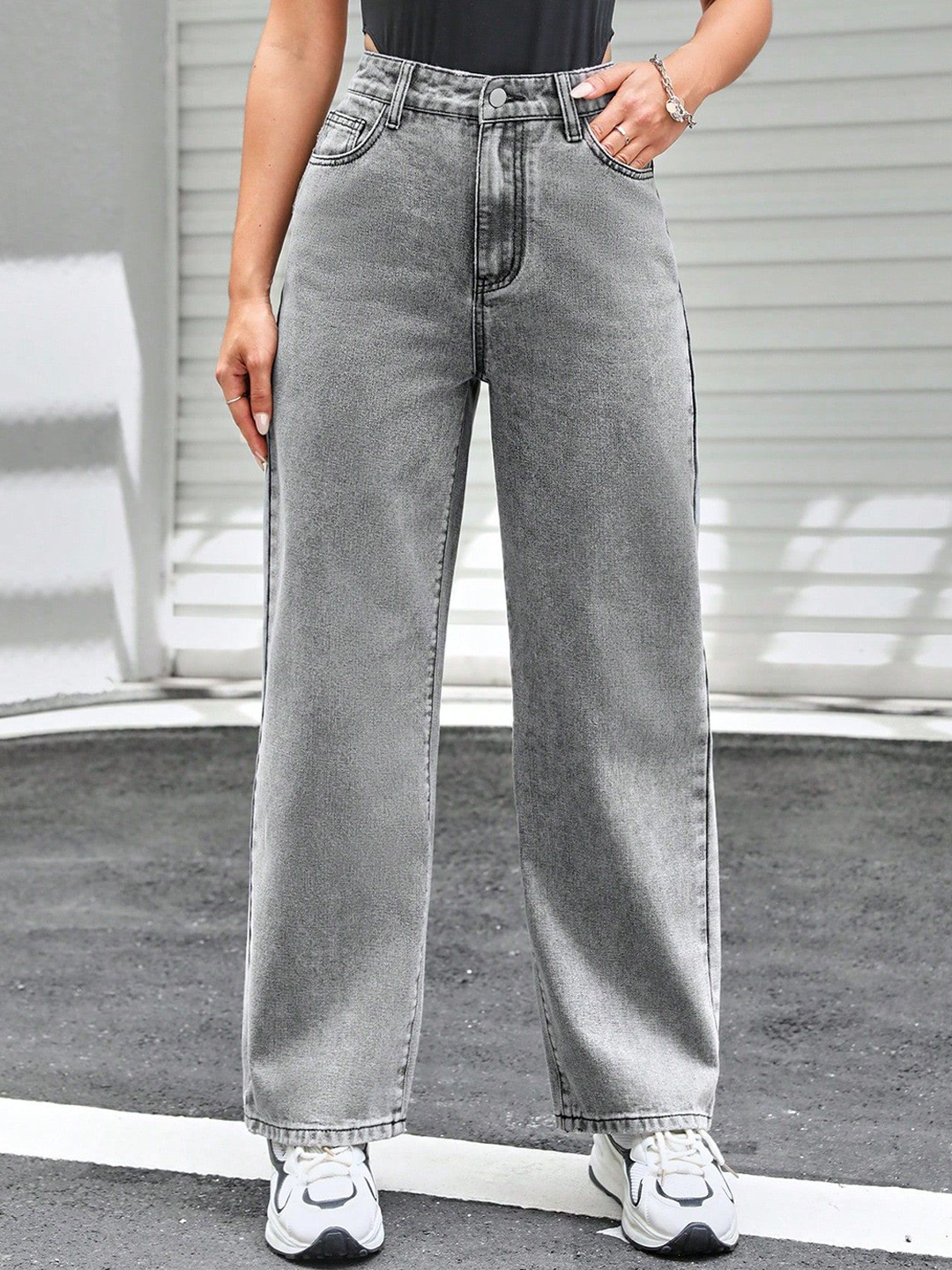 

Stylecast X Kotty Women Cotton Straight Fit High-Rise Stretchable Jeans, Grey