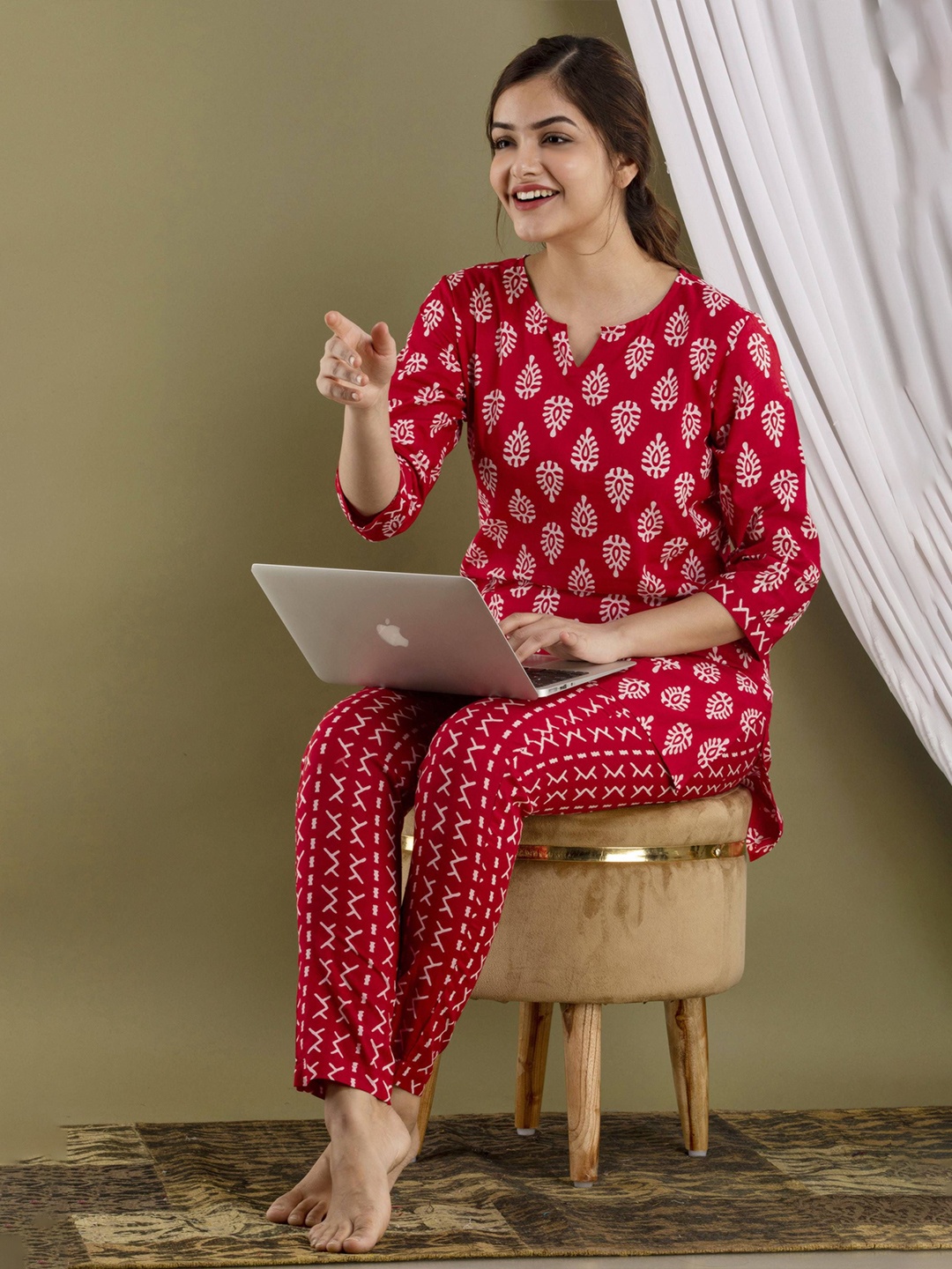 

Angvarnika Printed Pure Cotton Ethnic Motifs Night Suit, Red