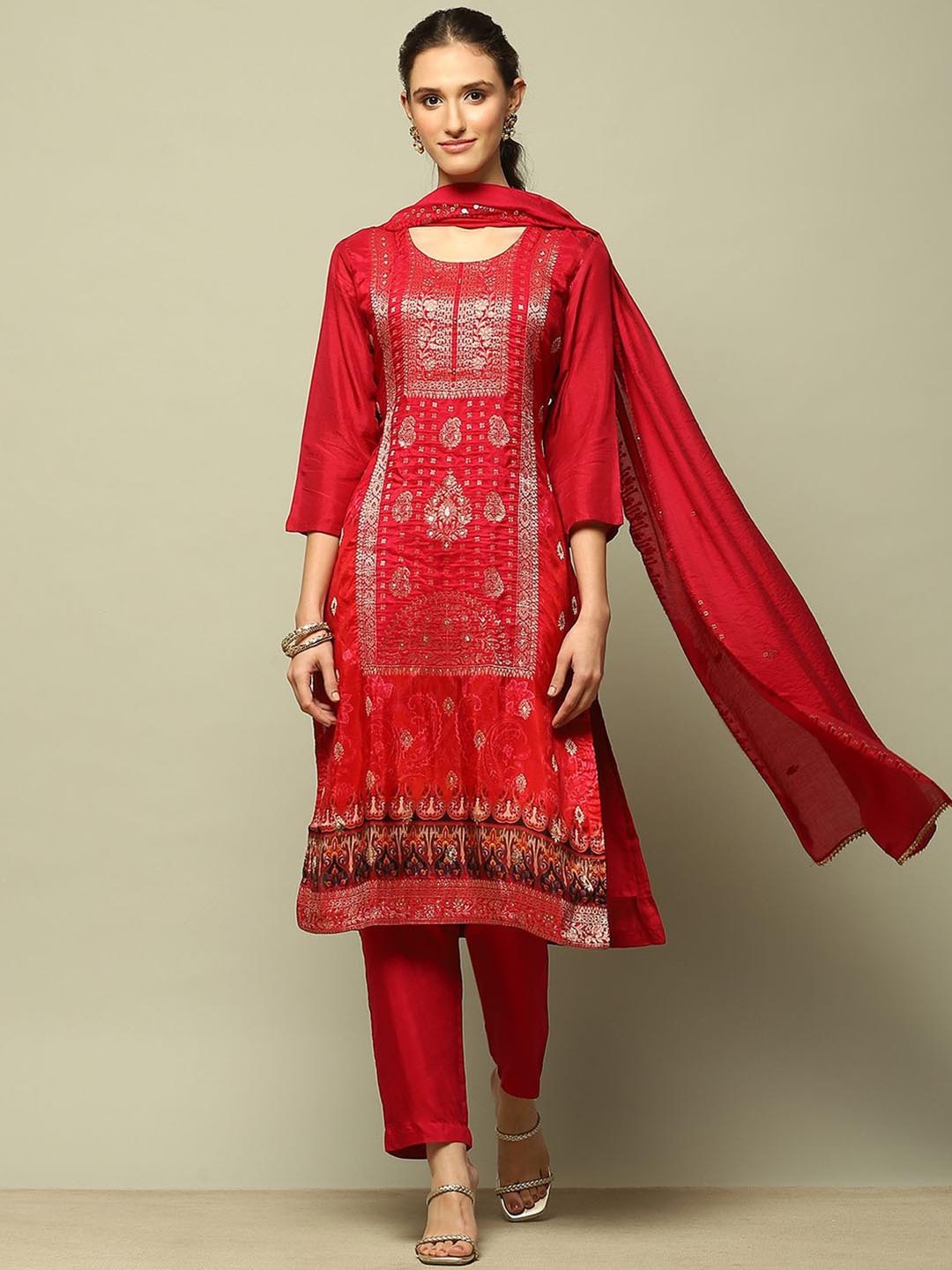 

Rangriti Women Layered Kurta with Trousers & With Dupatta, Pink