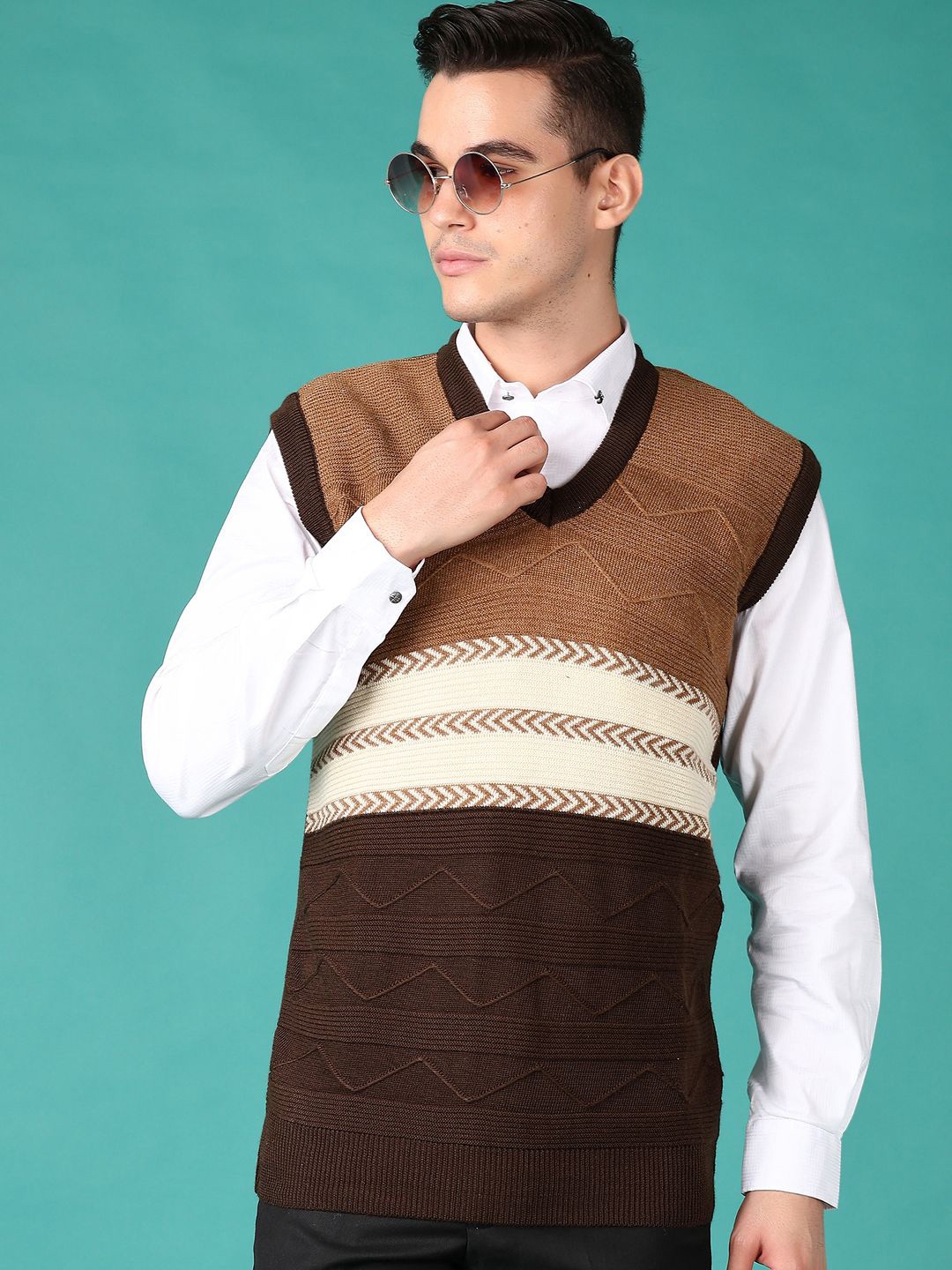 

V-Mart Men Striped Pullover V Neck Sweater, Brown