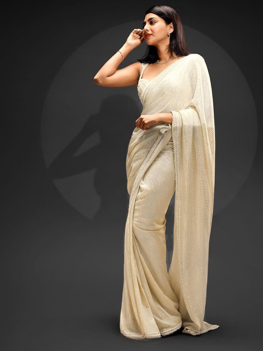 

MAHALASA Embellished Sequinned Pure Georgette Saree, Off white