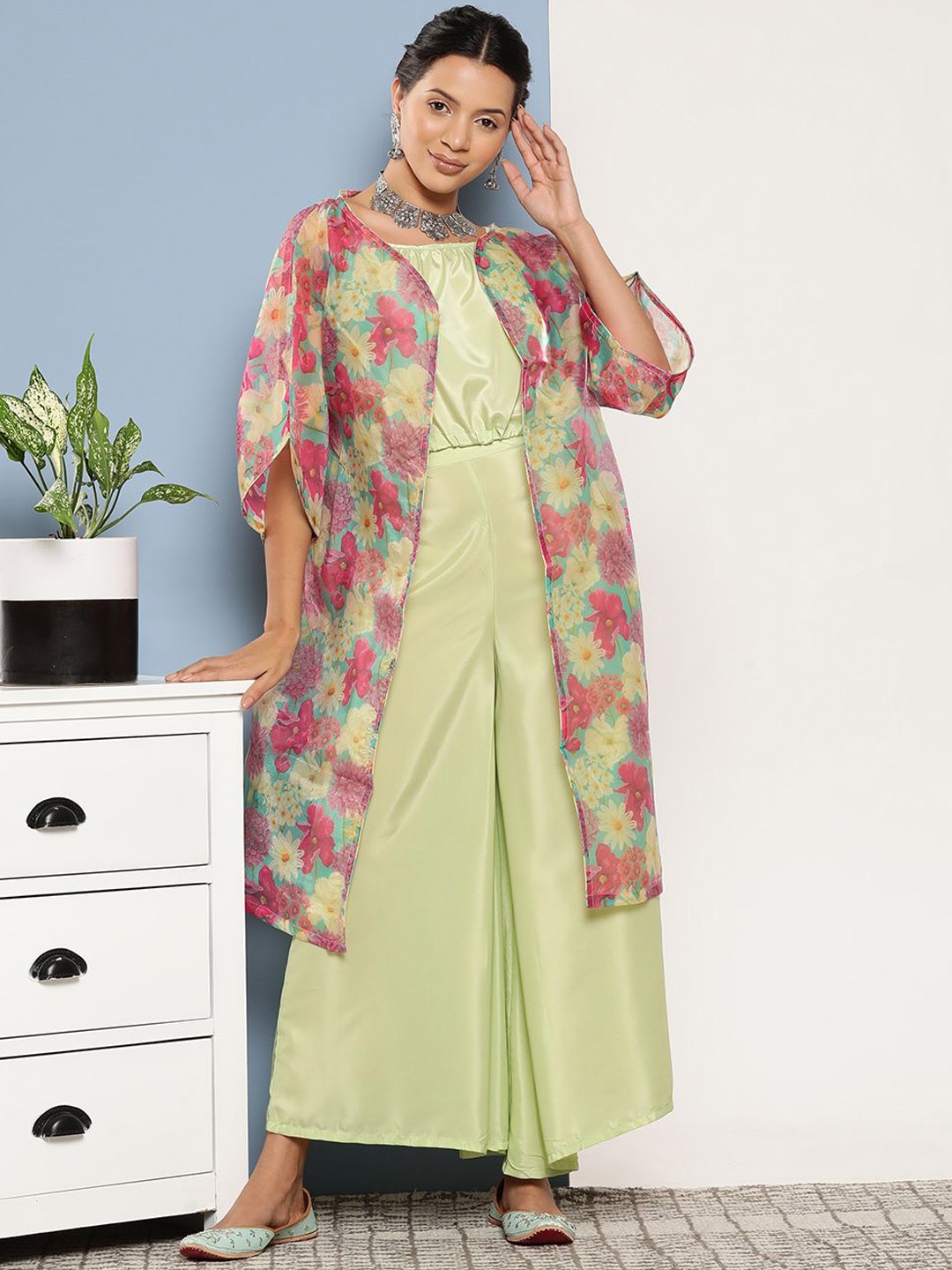 

InWeave Shoulder Strap Neck Top with Palazzo and Shrug, Green