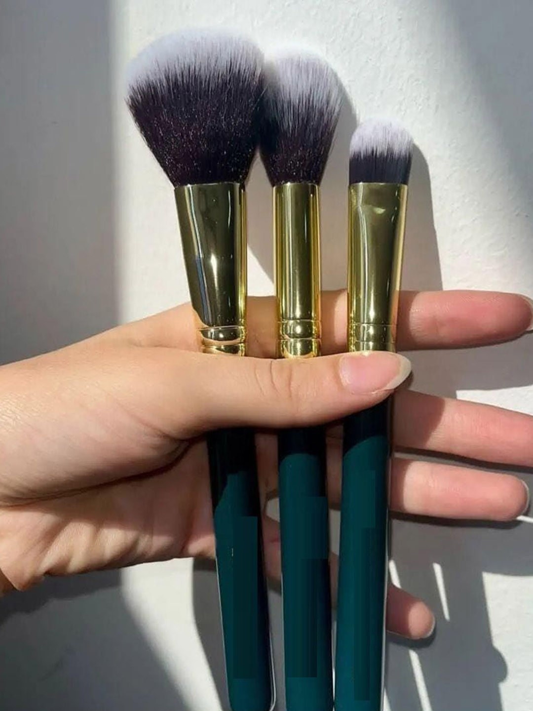 

Facejewel Set Of 3 Makeup Brush With Makeup Triangle Puff, Green