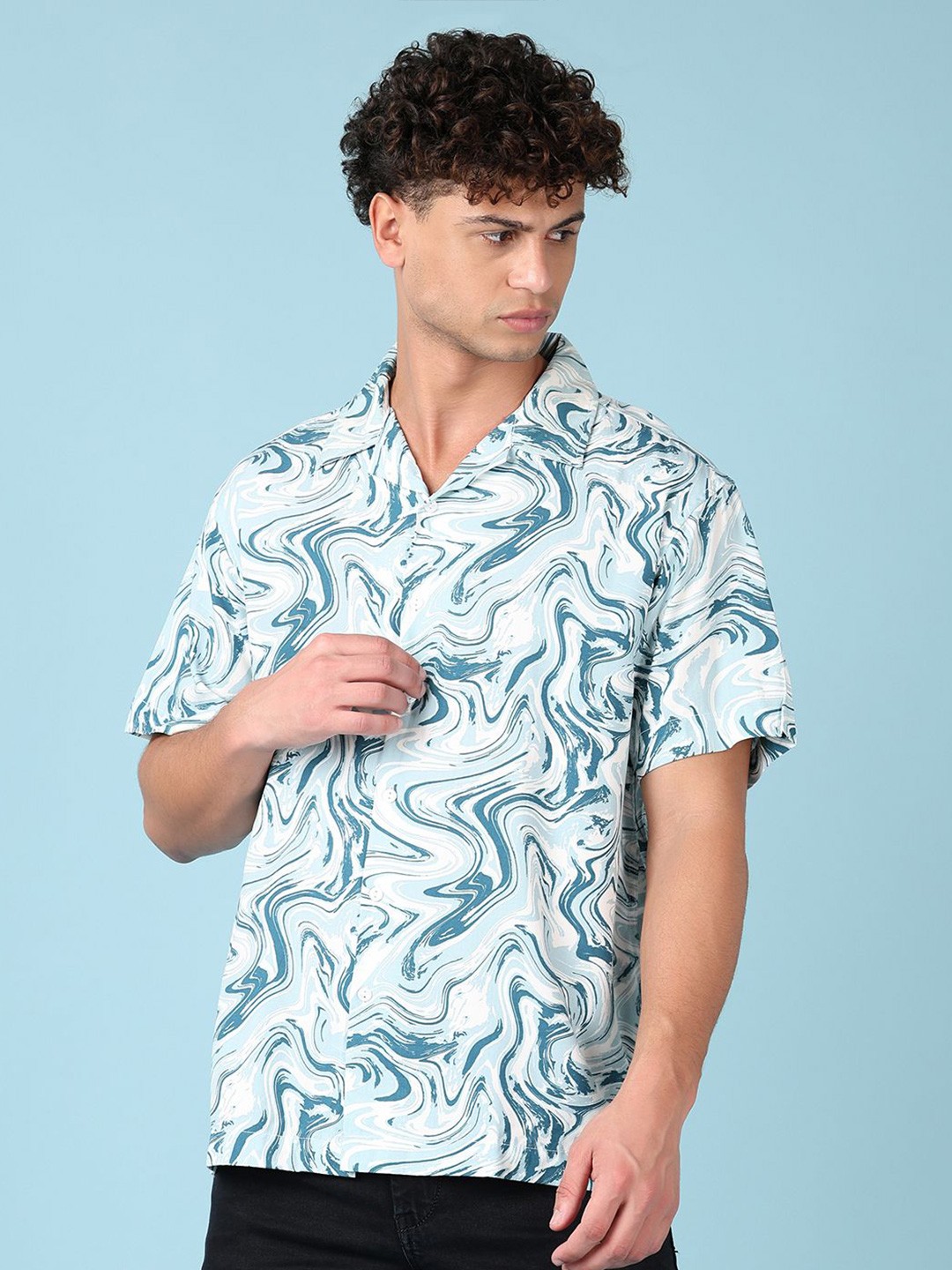 

V-Mart Men Cuban Collar Floral Printed Casual Shirt, Blue