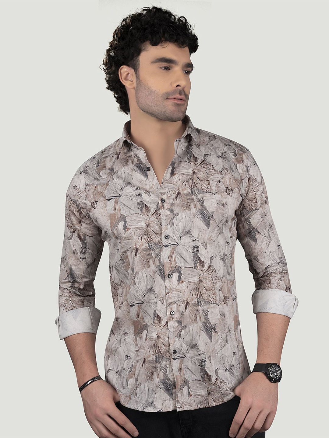 

ALMATY Men Comfort Spread Collar Floral Printed Cotton Slim Fit Casual Shirt, Grey