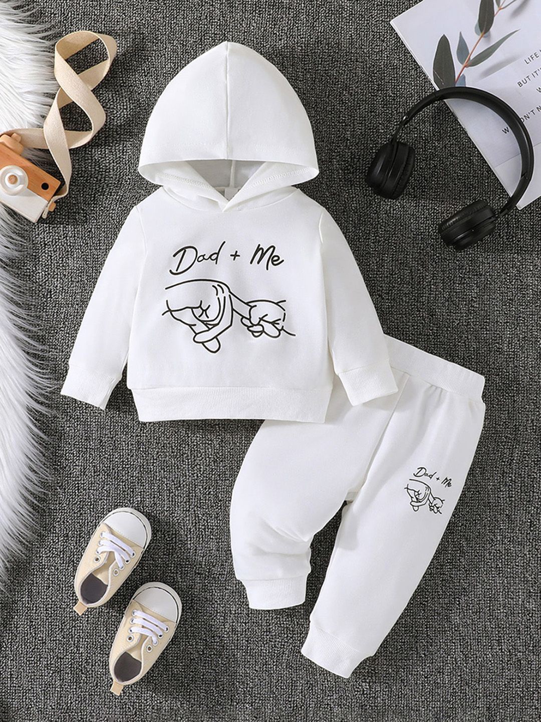 

INCLUD Boys Printed Hooded Sweatshirt and Joggers, White