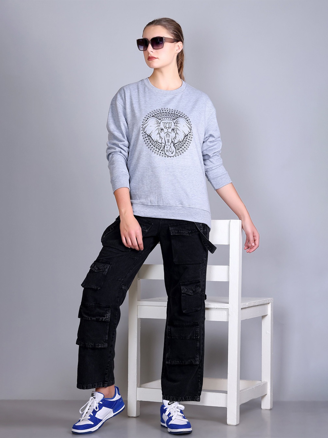 

Obaan Women Printed Sweatshirt, Grey