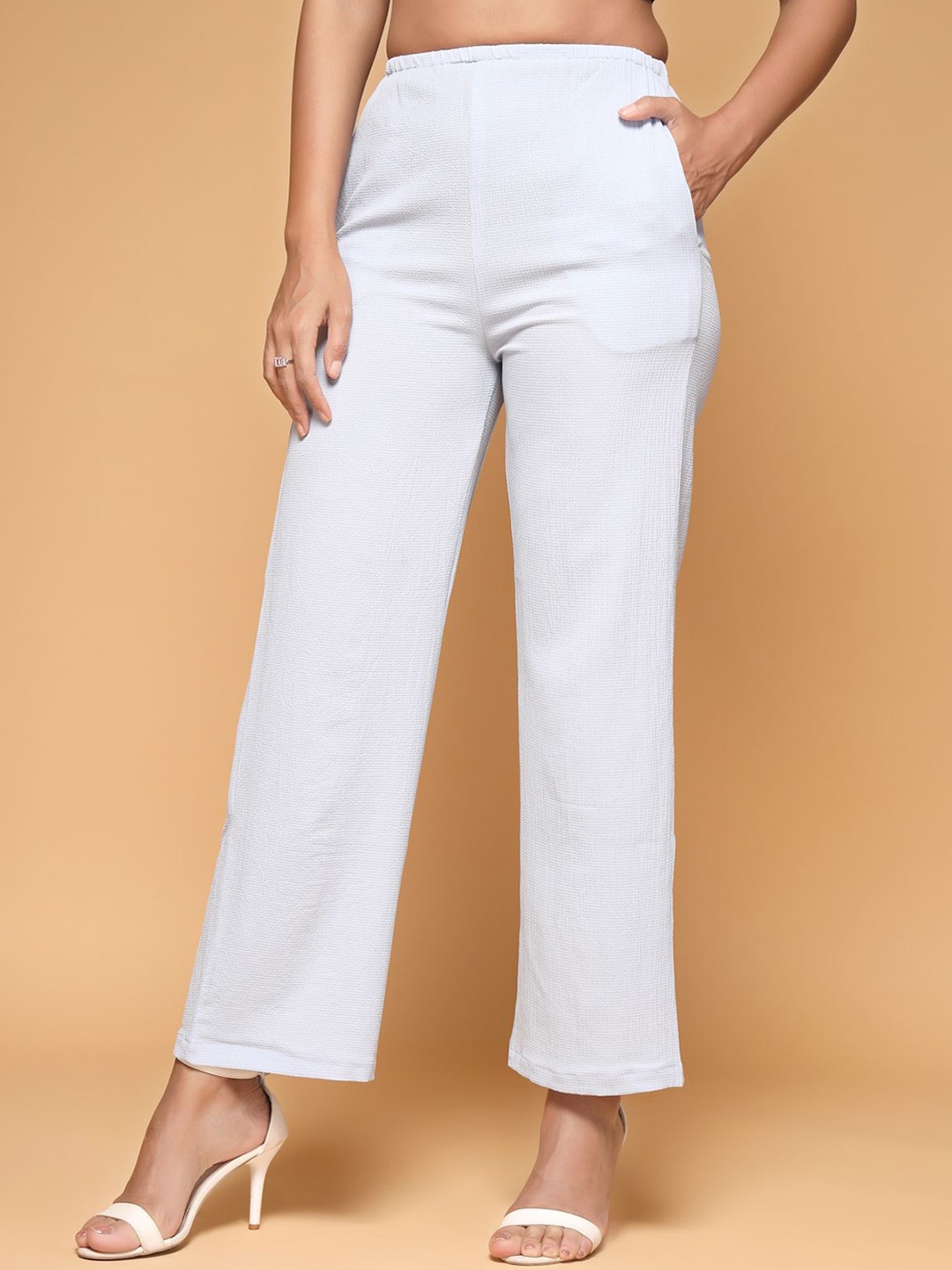 

KATLINE Women Relaxed Straight Leg Trouser, White